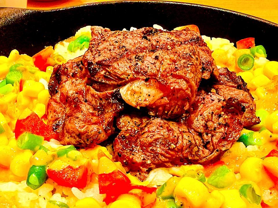 Beef Steak on fried rice 😋